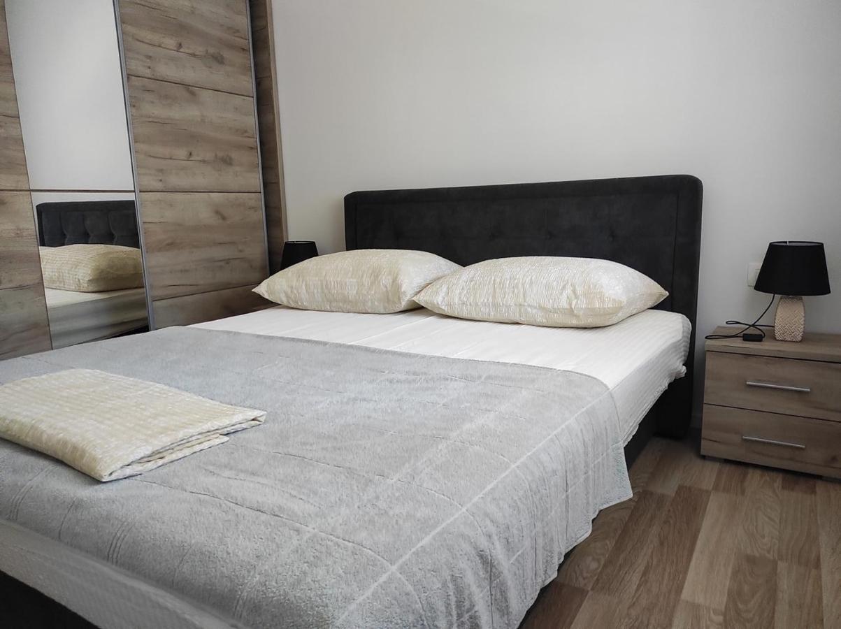 One Bedroom Apartment Gogo With Private Parking Neum Exterior photo